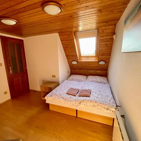 Pod Gerlachom بيت للعطل *